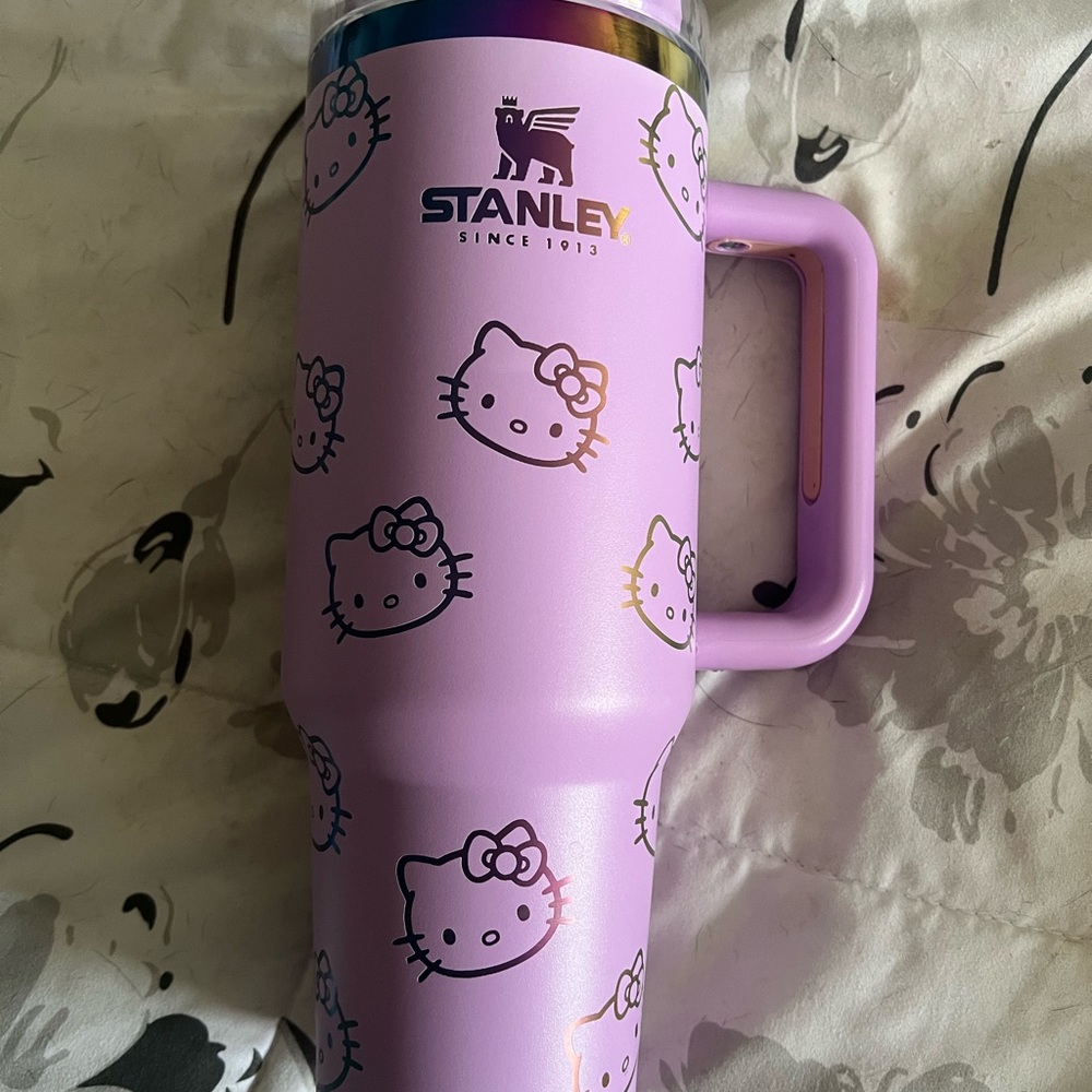 Stanley Hello Kitty Lavender Tumbler